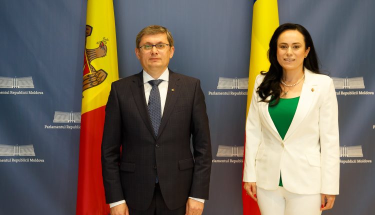 Igor Grosu a discutat cu parlamentarii români: „Criza de securitate nu poate să eclipseze relațiile noastre speciale de prietenie”