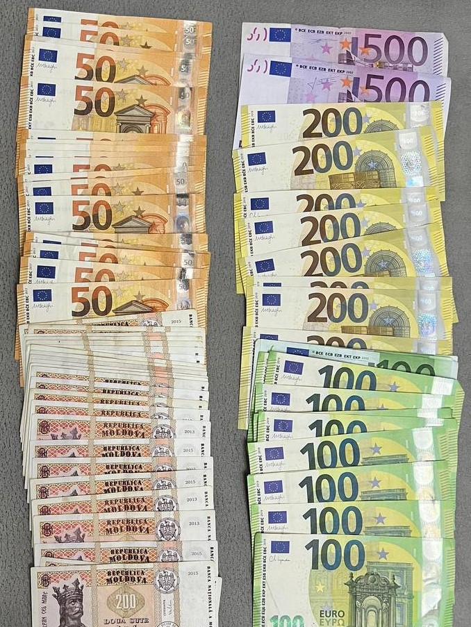 Foști colegi de clasă – plasați în arest, după ce „ar fi ajutat” persoane să ajungă la muncă în Israel, contra sumei de 6 mii euro