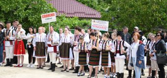 (FOTO) „Festivalul Dansului Popular Moldovenesc” s-a desfășurat în comuna Dereneu, Călărași