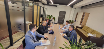 O echipă a Băncii Mondiale a discutat cu Directorul ANRE, Octavian Calmîc
