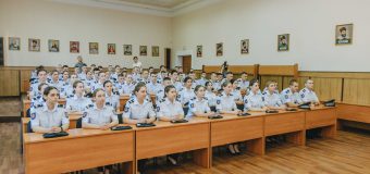 Cei mai buni studenți ai ciclului 1 al Academiei „Ștefan cel Mare” vor petrece o zi cu conducătorii MAI