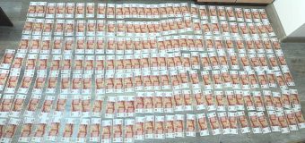 Două milioane de ruble rusești false și o mie de dolari americani falși au fost scoși din circulație