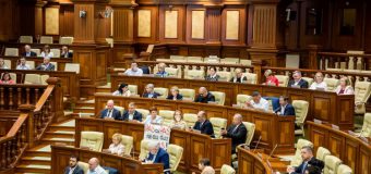 Voronin, despre adoptarea Codului electoral: Majoritatea parlamentară l-a elaborat pentru sine