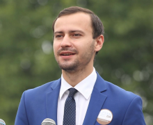 Dinu Plîngău: George Simion, prin declarațiile sale, manifestă o lipsă de respect față de românii care trăiesc în Republica Moldova