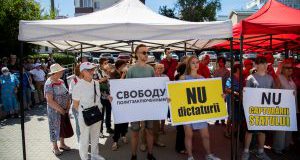 PSRM protestează la Judecătoria Chișinău, sediul Ciocana