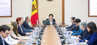 Moldovenii care se întorc din Diaspora vor putea importa fără plata taxei de stat de import o mașină cu termenul de exploatare până la 9 ani