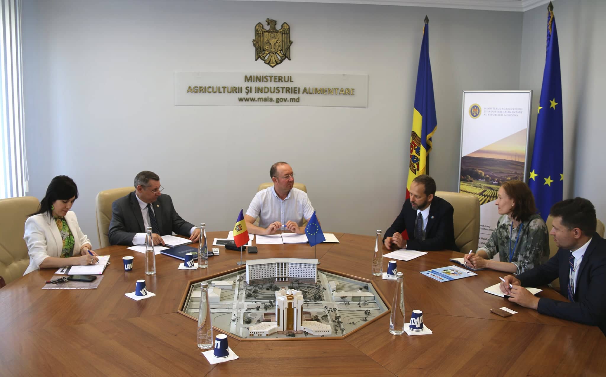 Ministrul Agriculturii și Ambasadorul UE au discutat despre securitatea alimentară a țării