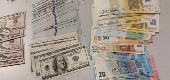 Valută nedeclarată depistată la o pasageră pe ruta Chișinău-Milano