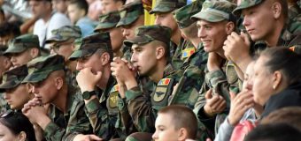 (FOTO) Militarii Armatei Naționale – la fotbal!
