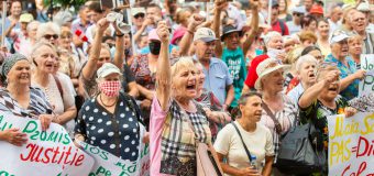 Protest la Procuratura Generală. Sute de membri și simpatizanți ai Partidului ȘOR au cerut eliberarea din arest a Marinei Tauber și demisia tuturor reprezentanților puterii