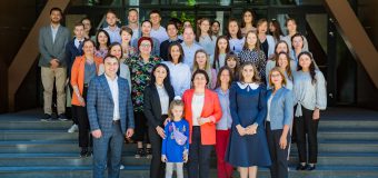 Premierul, la Conferința Națională a Tineretului: Împreună cu dumneavoastră să menținem drept prioritate realizarea politicilor pentru tineri