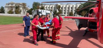 Un bărbat – preluat de medicii SMURD