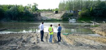 (FOTO) Ministrul Spînu a văzut cum se fac lucrările de construcție a podului peste Prut