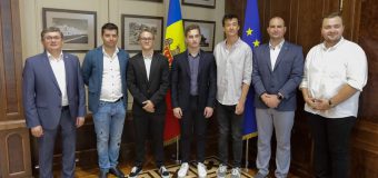 Echipa masculină de șah a Republicii Moldova invitați la Parlament