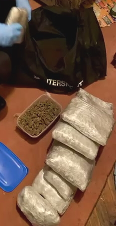 Trei bărbați – trimiși pe banca acuzaților pentru trafic de droguri în valoare de circa 3 mln. lei