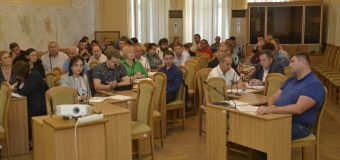 Ședință matinală la Primăria Capitalei. S-a discutat despre pregătirea de sezonul rece