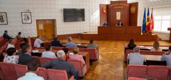 Premierul le-a vorbit primarilor din Călărași ce face Guvernul pentru sezonul rece, primarii s-au plâns pe câinii vagabonzi și internet slab în satele îndepărtate