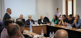 Ministrul Agriculturii și Directorul ANRE – la discuții cu agricultorii privind carburanții