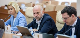 Vor fi create condiții favorabile pentru amplasarea pe terenurile cu destinație agricolă a obiectivelor de infrastructură a agriculturii și sistemelor fotovoltaice