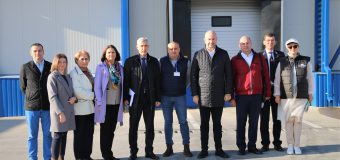 (FOTO) Ministrul Bolea a vizitat o fabrică de procesare a cărnii din Capitală