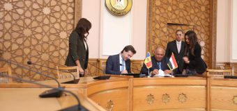 Mai multe documente bilaterale au fost semnat de ministrul de Externe la Cairo