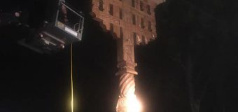 (FOTO) Noua Troiță a fost instalată în Scuarul Catedralei Mitropolitane