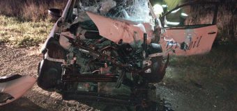 Grav accident rutier în raionul Căușeni: Un automobil s-a tamponat cu un tractor