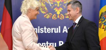 Ministrul Apărării al Germaniei – în vizită în R. Moldova. A discutat cu ministrul Nosatîi