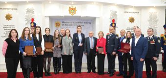 Angajați și veterani ai MAI decorați cu distincții și grade speciale