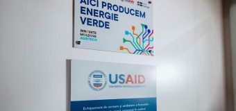 (FOTO) Sistem fotovoltaic într-o companie de sortare și ambalare a fructelor, destinate exportului în UE