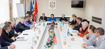 Premierul a avut discuții cu autoritățile publice locale de la Ștefan Vodă