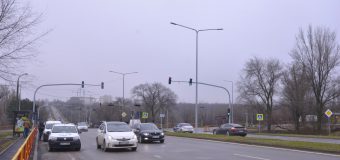 (FOTO) Semafoare inteligente au fost date în exploatare pe o stradă din Capitală