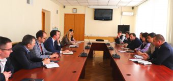 Problemele privind comercializarea miezului de nucă – discutate la Ministerul Economiei