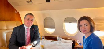 Maia Sandu și Președintele Confederației Elvețiene – într-un avion în drum de la Geneva
