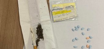 Un cetățean al SUA a venit în Republica Moldova cu substanțe psihotrope și cânepă