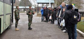 Peste 700 de tineri au fost încorporați în serviciul militar în termen