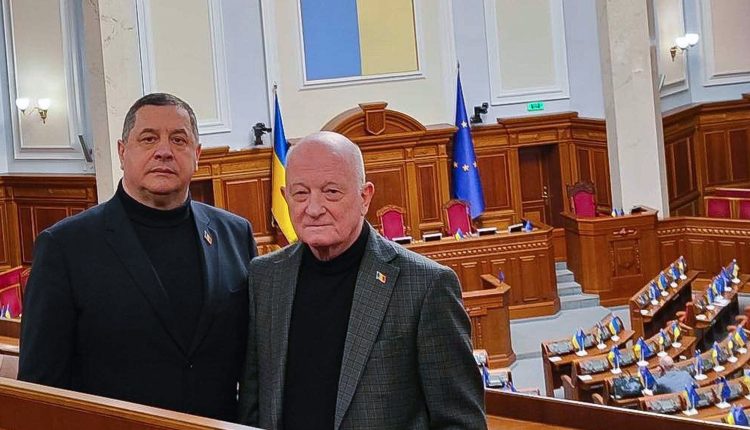 Deputații Ion Groza și Oazu Nantoi vor participa la evenimentele dedicate unui an de război în Ucraina, la Kiev