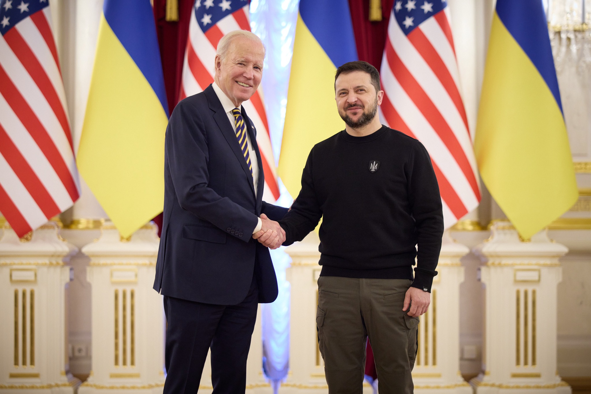 Președintele SUA se află într-o vizită la Kiev
