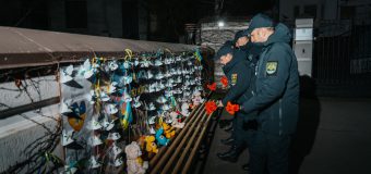 (FOTO) Polițiștii de frontieră au adus un omagiu eroilor ucraineni