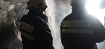 Două persoane au decedat în urma unui incendiu într-un apartament din Capitală