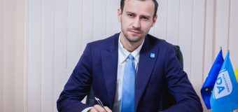 Dinu Plîngău a elaborat un proiect de lege privind combaterea traseismului politic în rândurile aleșilor locali