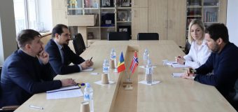 Discuții cu o delegație norvegiană despre un potențial parteneriat. Ministrul Buzu: Suportul norvegian va fi bazat pe nevoile refugiaților