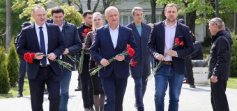 Socialiștii au depus flori la Complexul Memorial „Eroii Cernobîlului”: Jertfa acestora nu a fost zădarnică