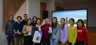 Oportunitățile oferite de voucherul cultural, discutate de tinerii din Vulcănești cu deputata Marcela Nistor