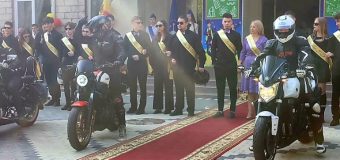 Absolventele Liceului ”Titu Maiorescu”, aduse la sărbătoarea ”Ultimul sunet” pe motociclete