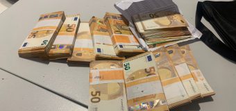 Un moldovean a încercat să intre în R. Moldova cu 57 mii euro nedeclarați