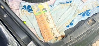 Un bărbat din Comrat a fost reținut de CNA în timp ce primea 1 500 euro mită