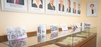 Expoziția de documente și fotografii de arhivă „Calvarul deportărilor”, găzduită de Parlament