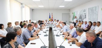 Premierul a avut discuții cu autoritățile din Florești. A fost reiterat obiectivul strategic al țării