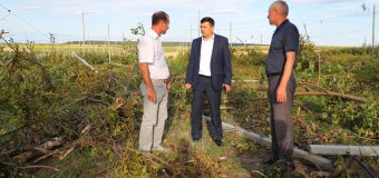 (FOTO) Ministrul de Interne a vizitat localitățile afectate de intemperii
